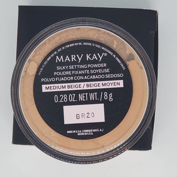 Medium Beige Silky Setting Powder - Mary Kay - NIB - Picture 2 of 4